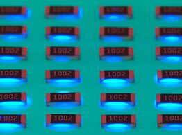 Incollaggio del chip con l